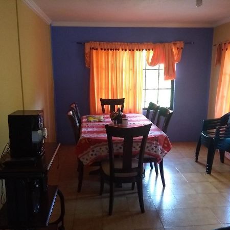 Posada Nativa Miss Casira San Andrés المظهر الخارجي الصورة
